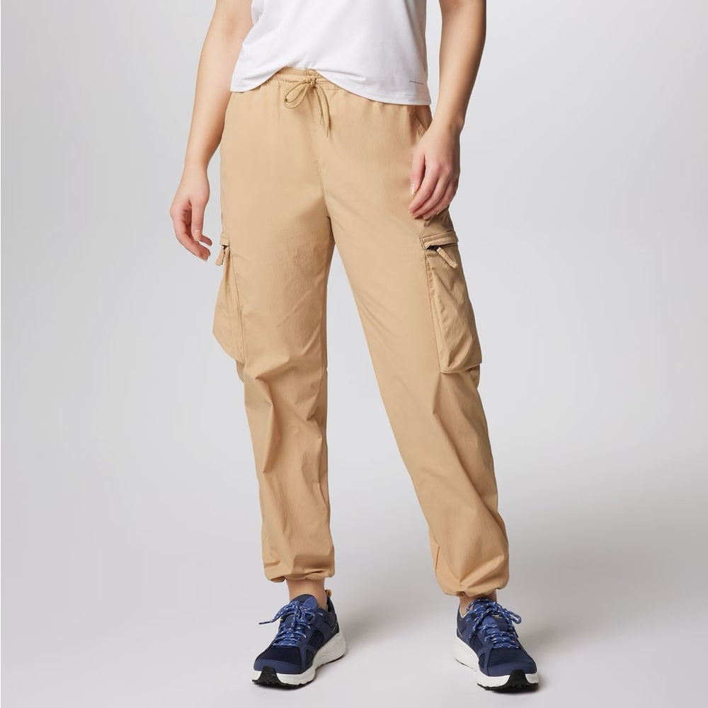 Columbia Women's Boundless‎ Trek Cargo Pants Size Large